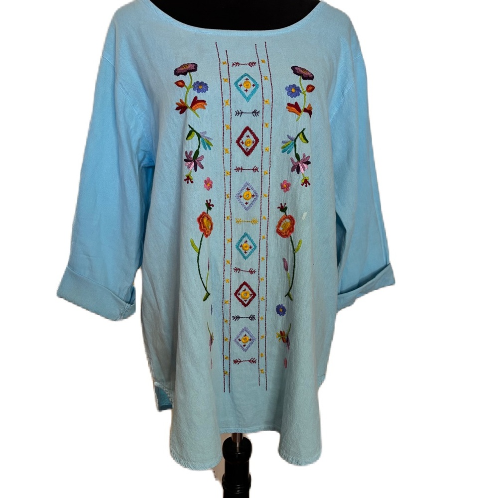 Embroidered Designs BlueTunic with Cuffed 3/4 Sleeves